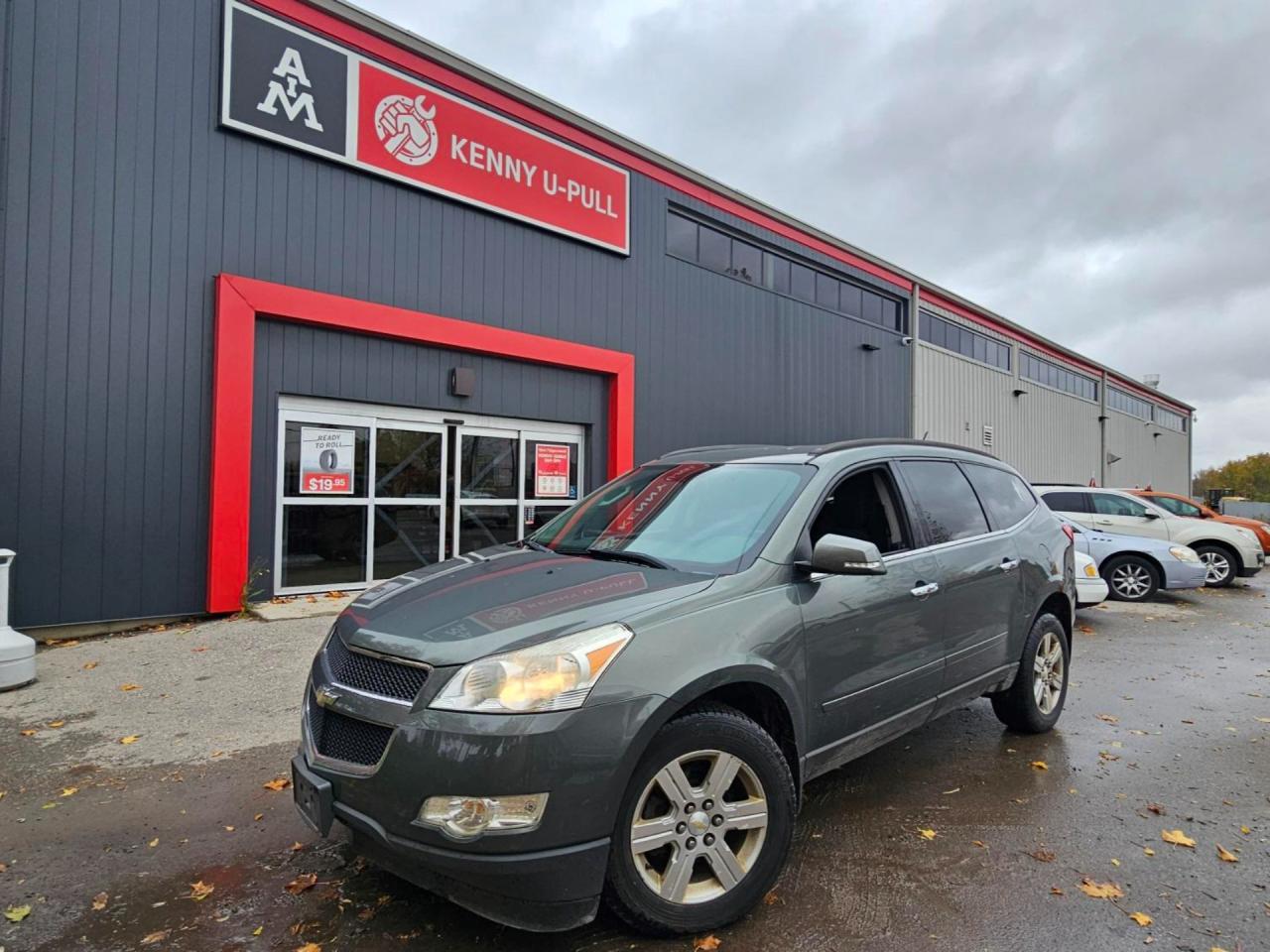 Used 2011 Chevrolet Traverse LT for sale in London, ON