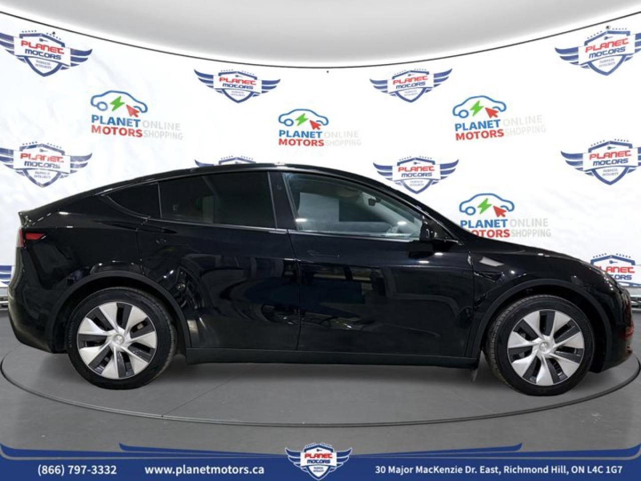 2024 Tesla Model Y LONG RANGE Photo3