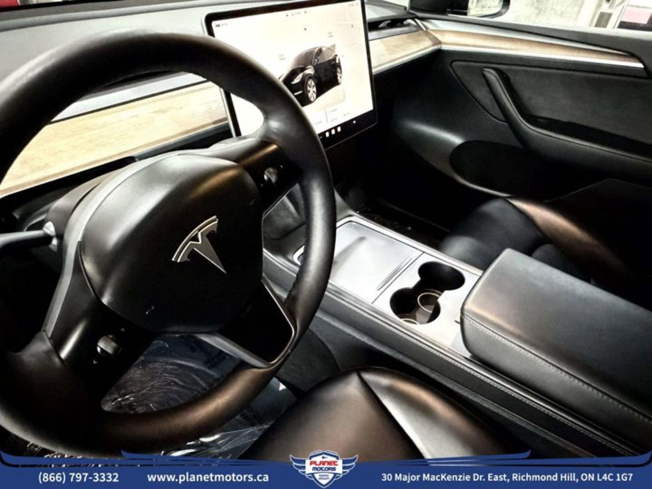 2024 Tesla Model Y LONG RANGE - Photo #21