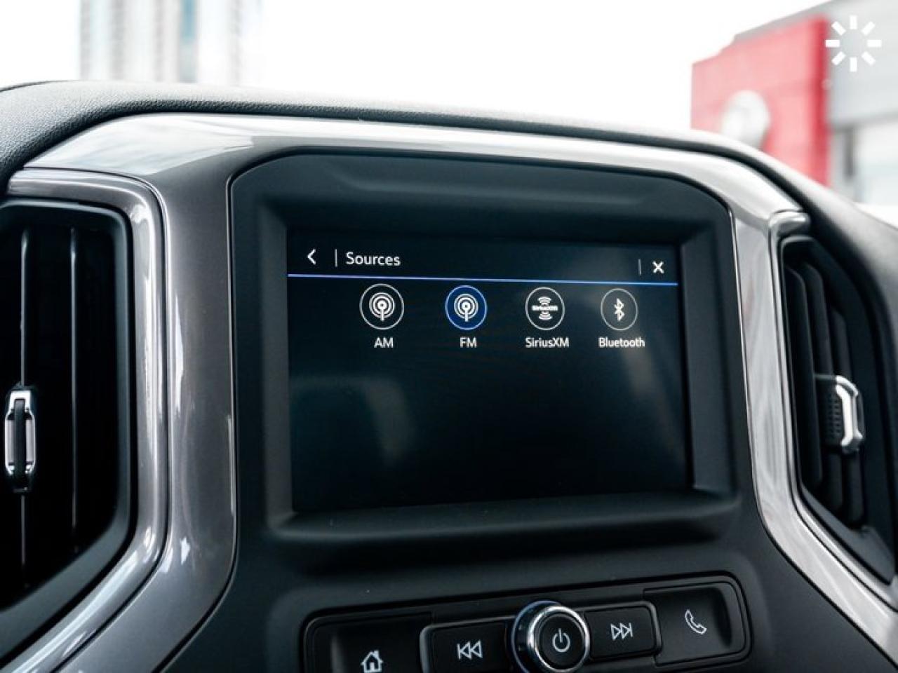 2023 Chevrolet Silverado 1500 Custom Trail Boss 157'' V8 Tonneau Cover Side Steps Power Seats Photo