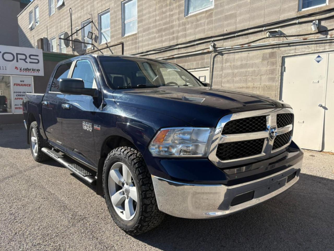 Used 2016 RAM 1500 4WD Crew Cab 140.5 SLT for sale in Calgary, AB