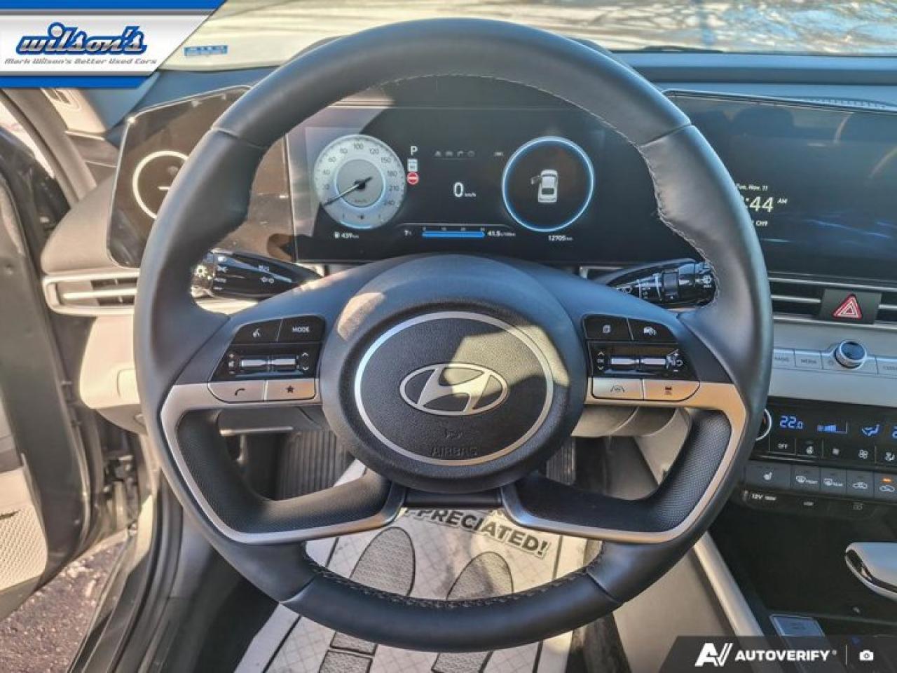 2025 Hyundai Elantra Luxury IVT | Leather | Sunroof | Heated Seats + Steering | Remote Start | Adaptive Cruise and More ! Photo