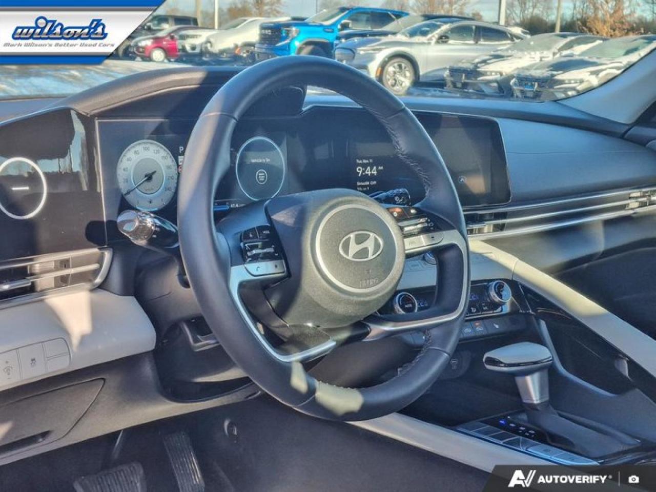 2025 Hyundai Elantra Luxury IVT | Leather | Sunroof | Heated Seats + Steering | Remote Start | Adaptive Cruise and More ! Photo