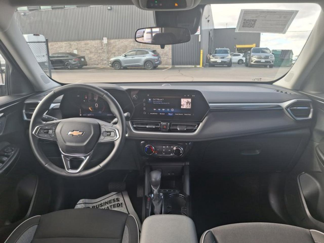 2024 Chevrolet TrailBlazer LT AWD | Heated Seats + Steering | Remote Start | Wireless CarPlay + Android | HD Reverse Cam & More Photo