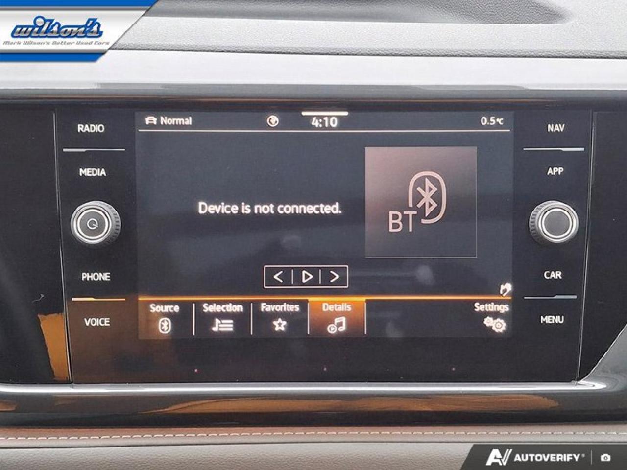 2024 Volkswagen Taos Highline 4Motion | Leather | Pano Roof | Heated + Ventilated Seats | Heated Steering | and More ! Photo