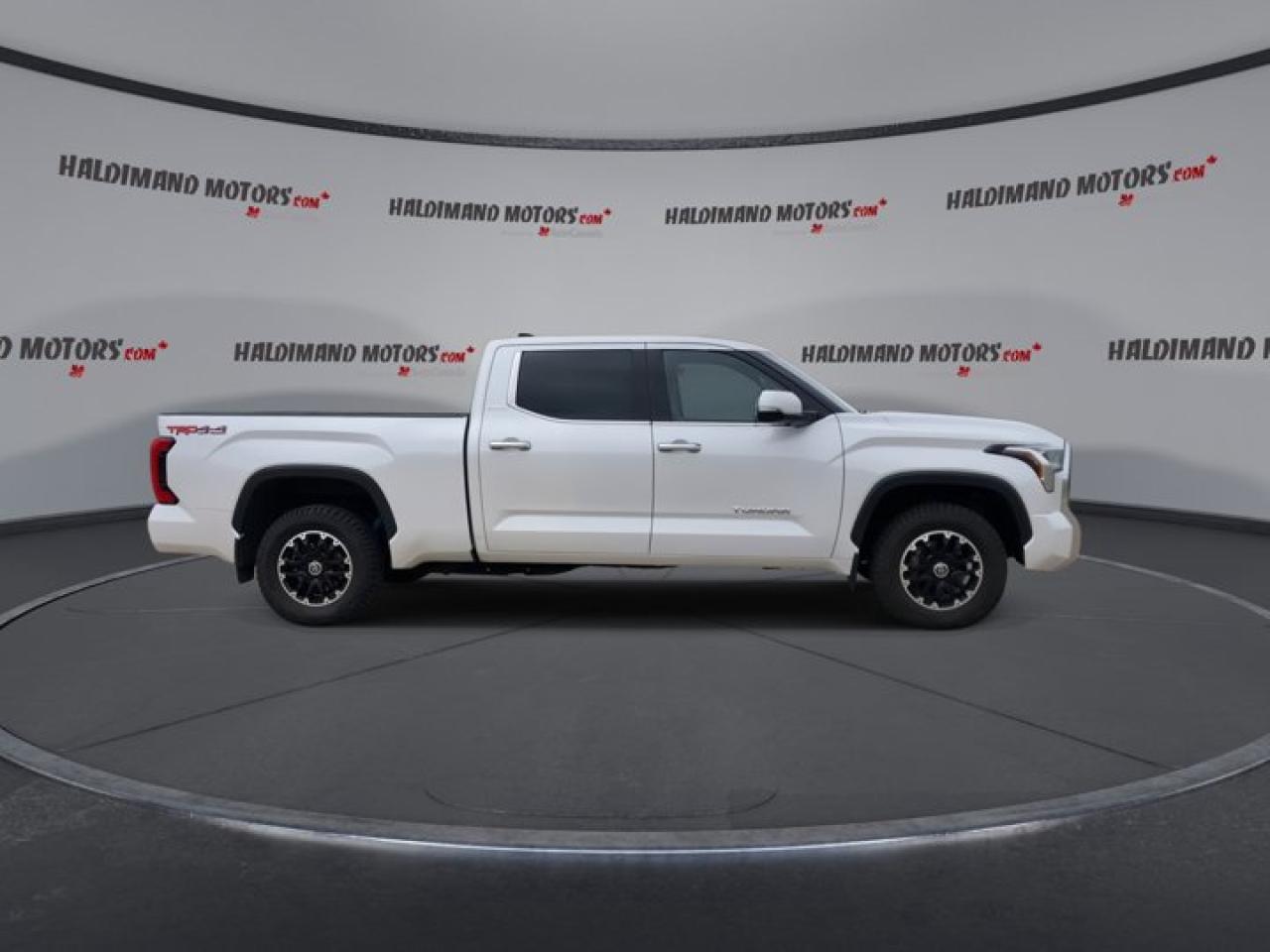 2023 Toyota Tundra Limited 4x4 Crew Photo