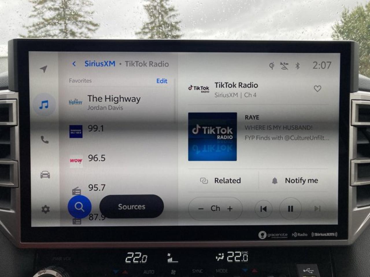 2023 Toyota Tundra Limited TRD OFF ROAD 4x4 CrewMax 6.5ft Box Photo