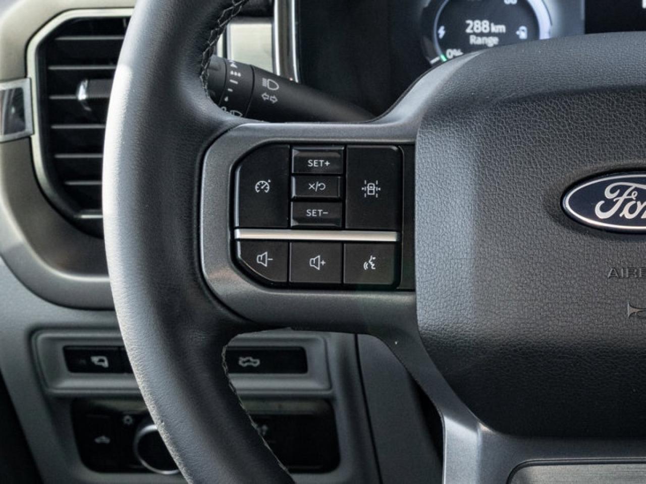 2024 Ford F-150 Lightning XLT Photo