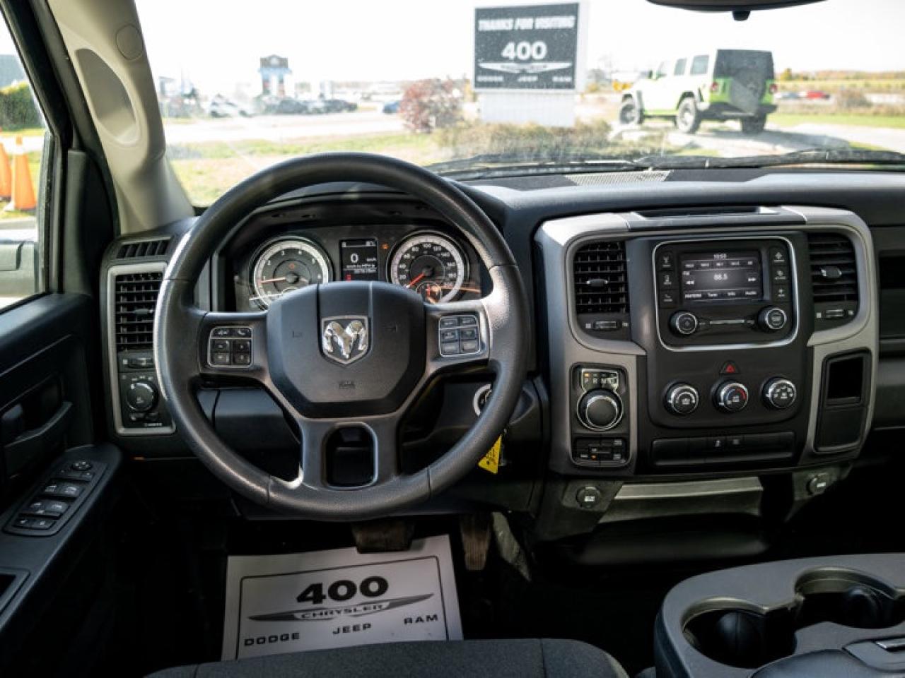 2021 RAM 1500 Classic EXPRESS Photo2