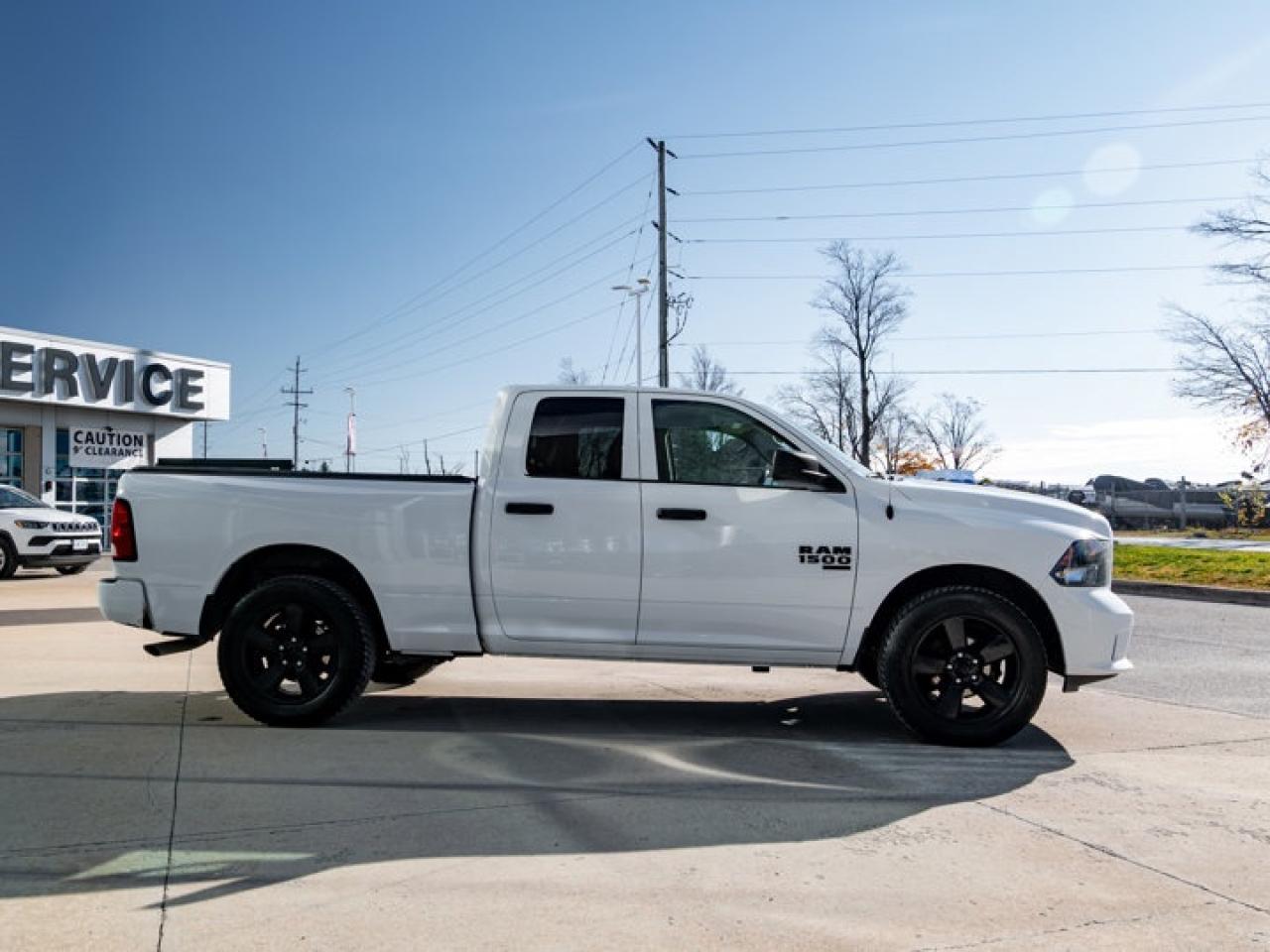 2021 RAM 1500 Classic EXPRESS Photo