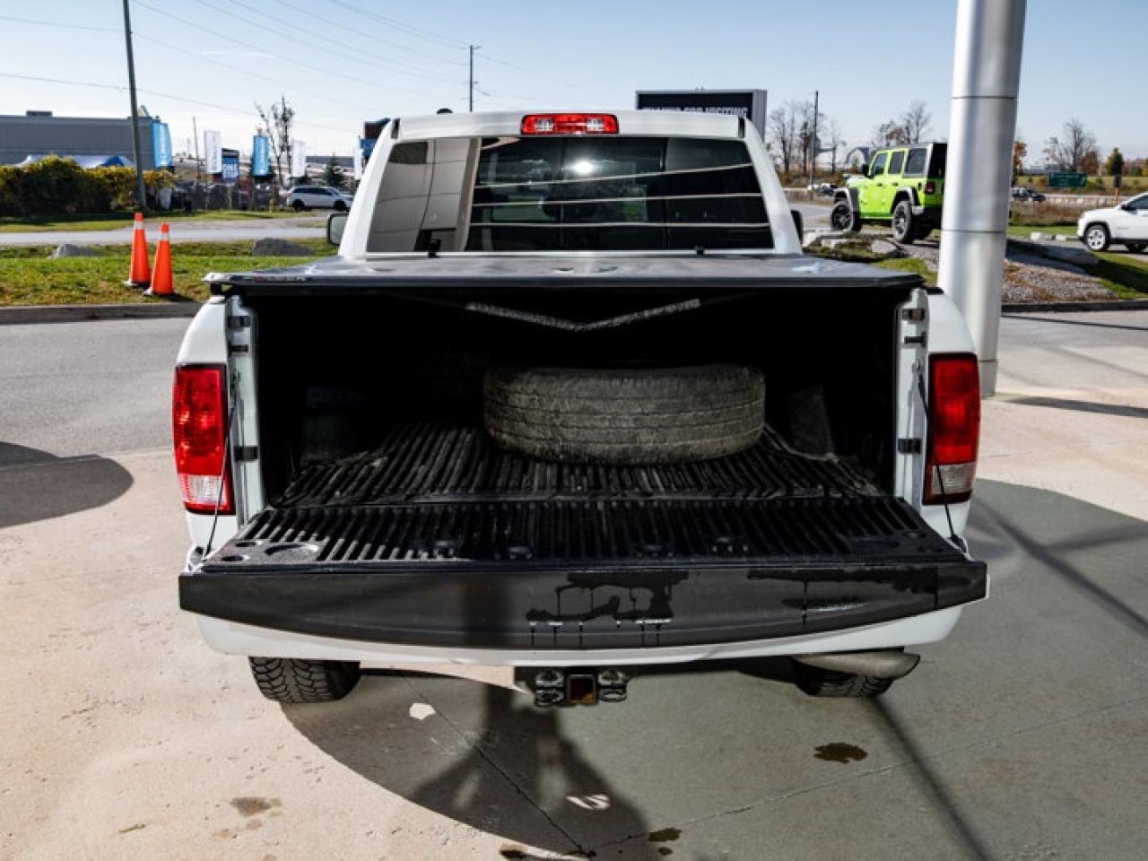 2021 RAM 1500 Classic EXPRESS Photo