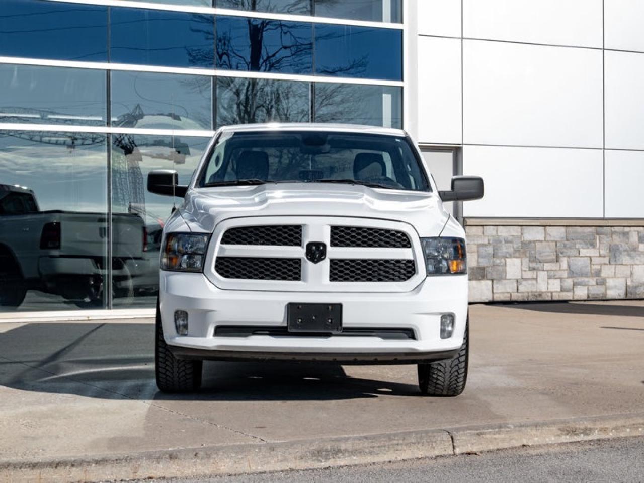 2021 RAM 1500 Classic EXPRESS Photo