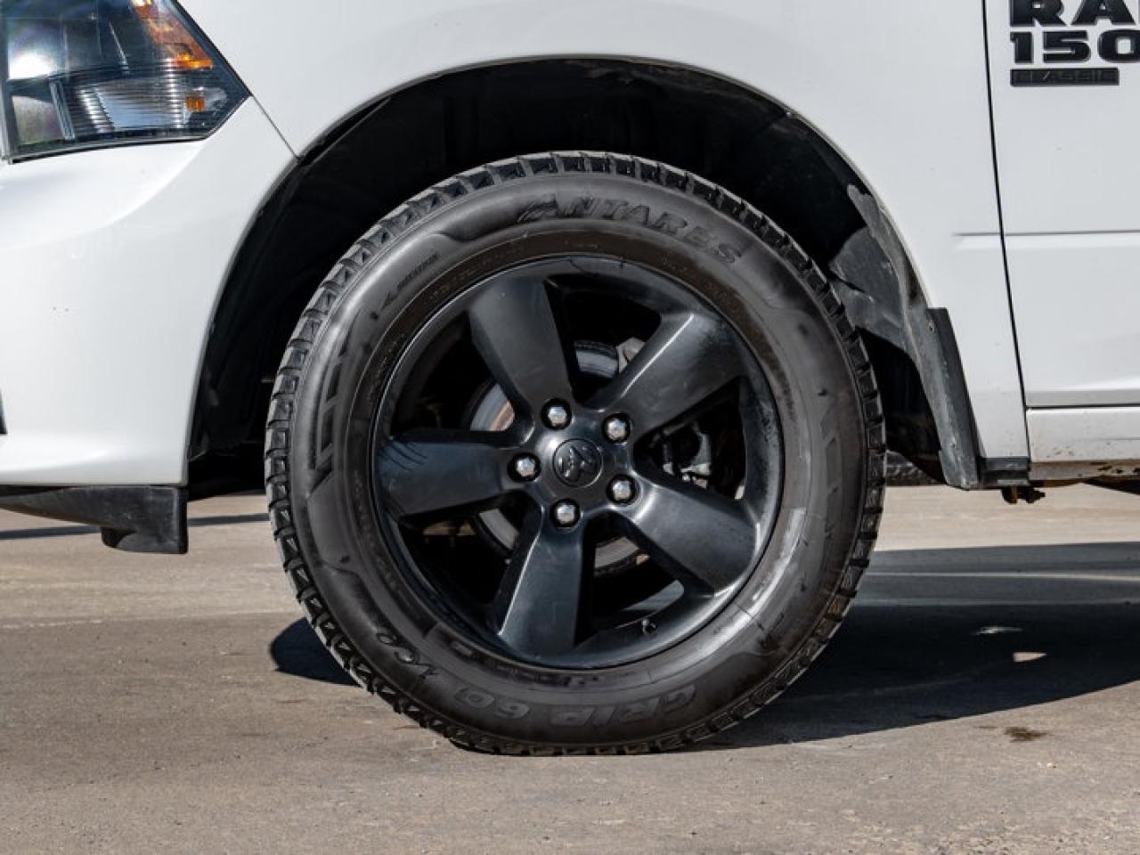 2021 RAM 1500 Classic EXPRESS Photo