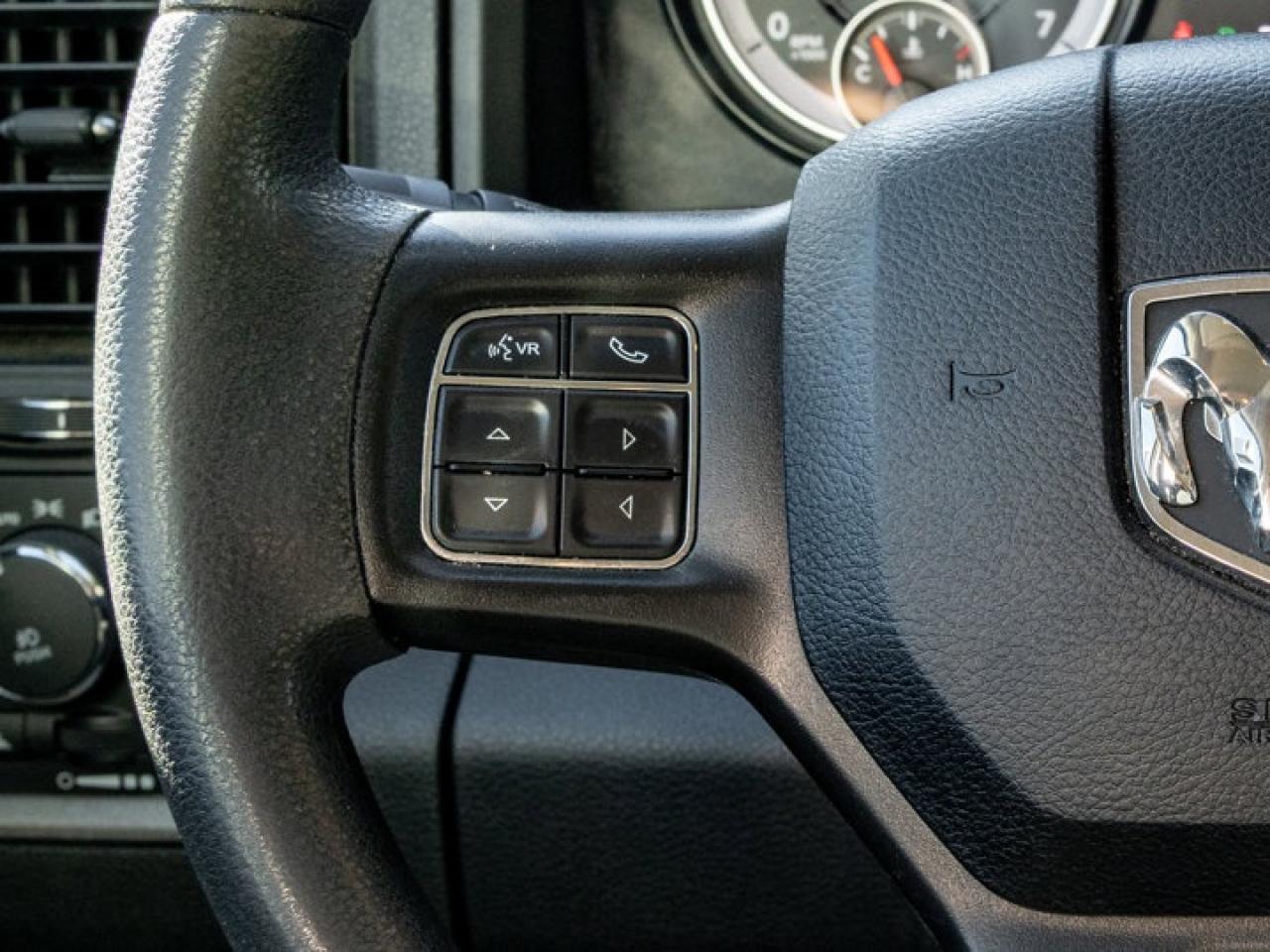 2021 RAM 1500 Classic EXPRESS Photo