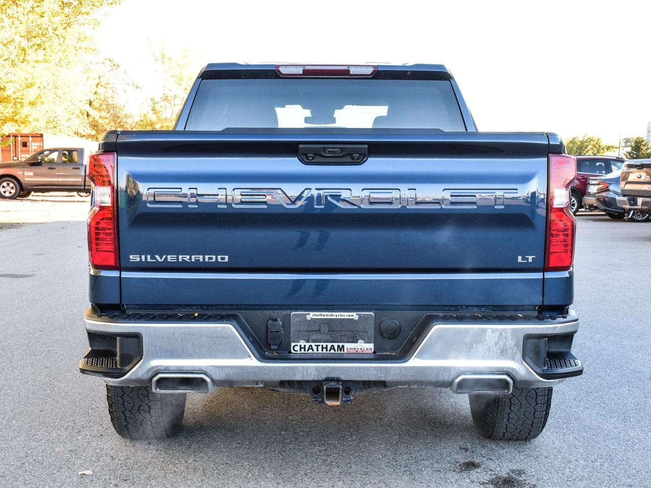 2023 Chevrolet Silverado 1500 Crew Cab Short Box 4-Wheel Drive LT Photo2