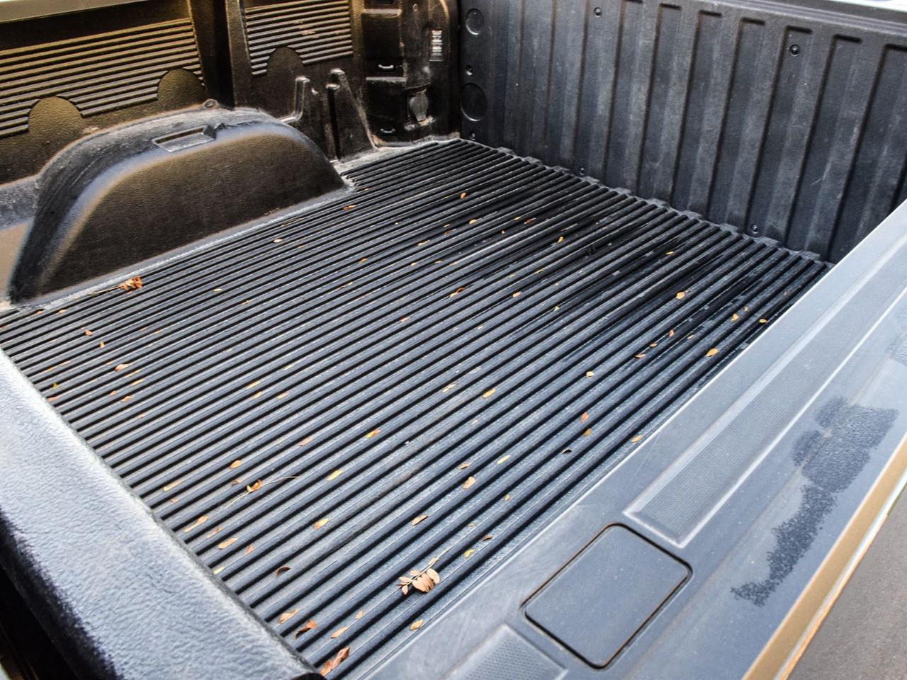 2023 Chevrolet Silverado 1500 Crew Cab Short Box 4-Wheel Drive LT Photo