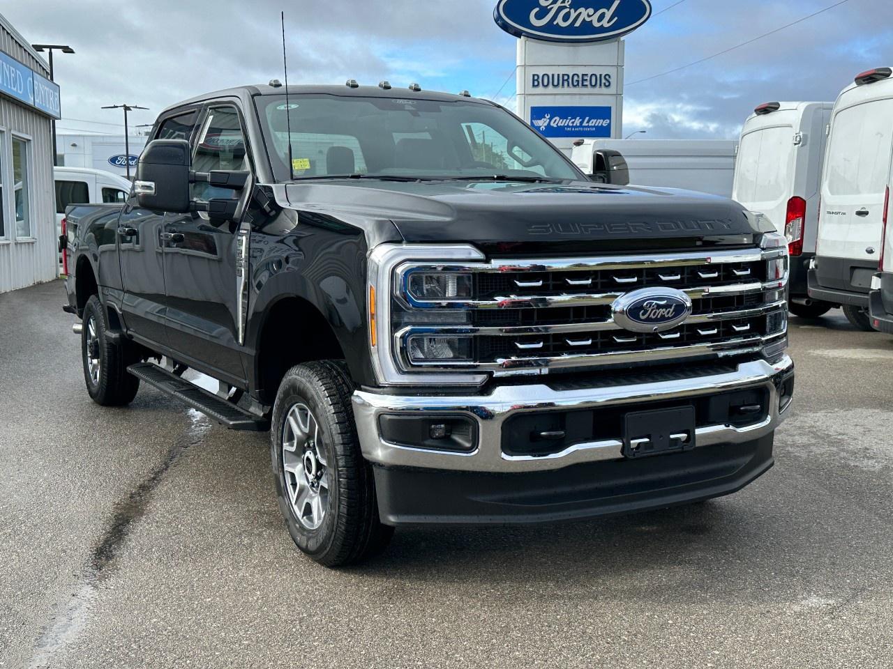 2026 Ford F-250 Super Duty SRW LARIAT 4WD CREW CAB 6.75' BOX Photo3