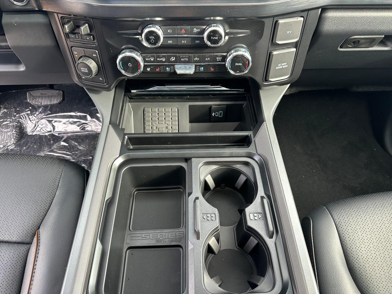 2026 Ford F-250 Super Duty SRW LARIAT 4WD CREW CAB 6.75' BOX Photo