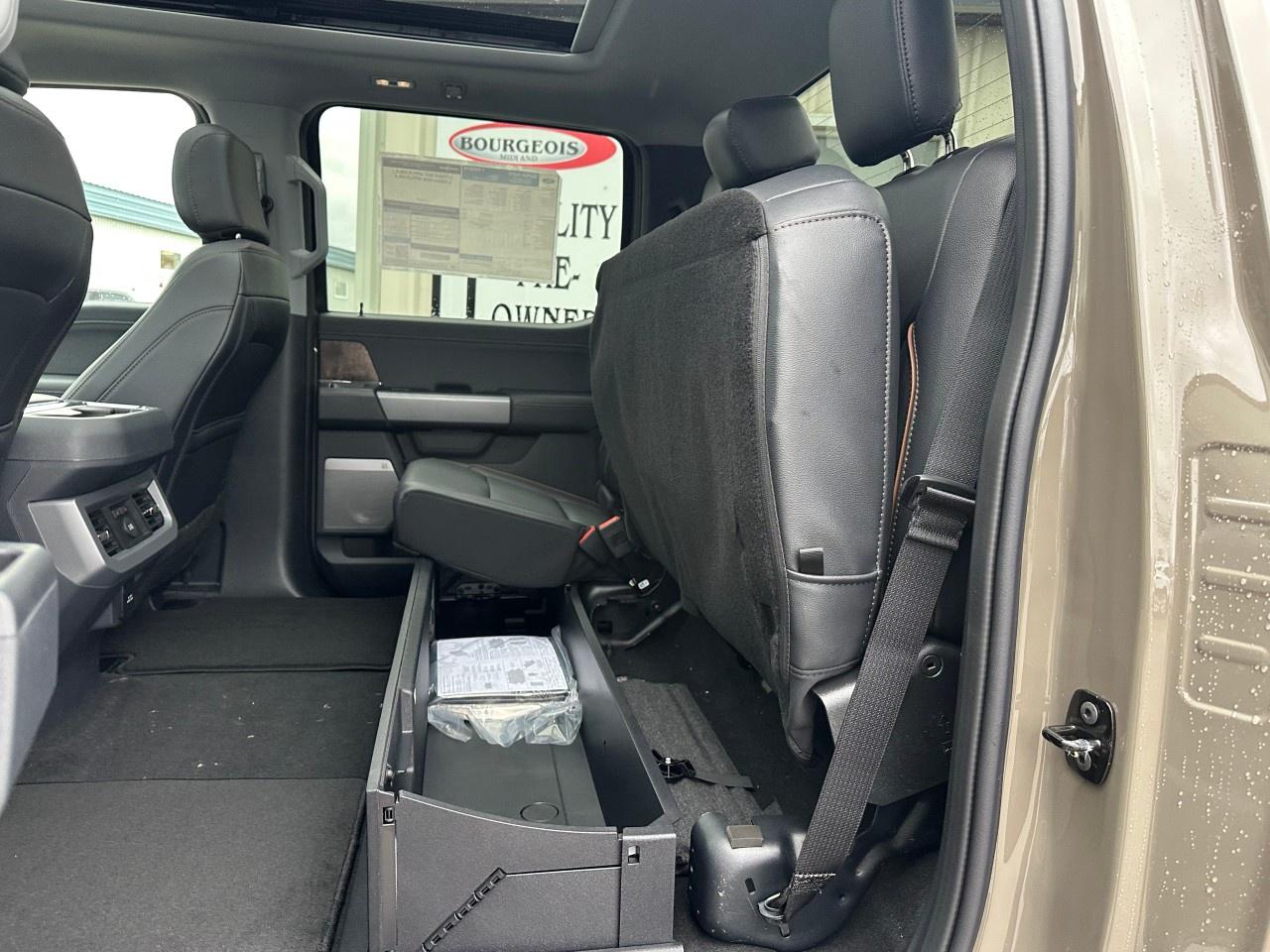 2026 Ford F-250 Super Duty SRW LARIAT 4WD CREW CAB 6.75' BOX Photo