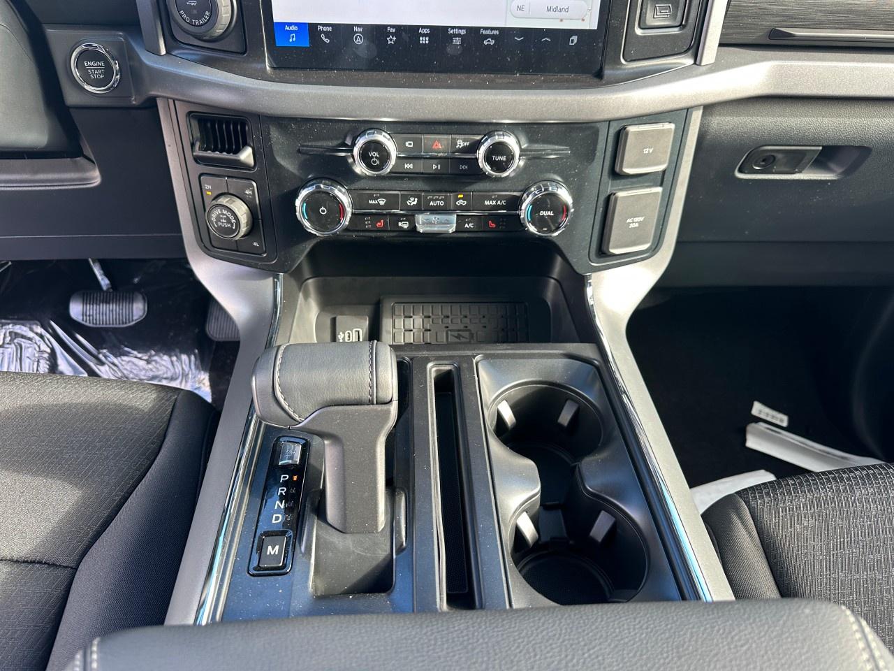 2025 Ford F-150 XLT 4WD SuperCrew 5.5' Box Photo