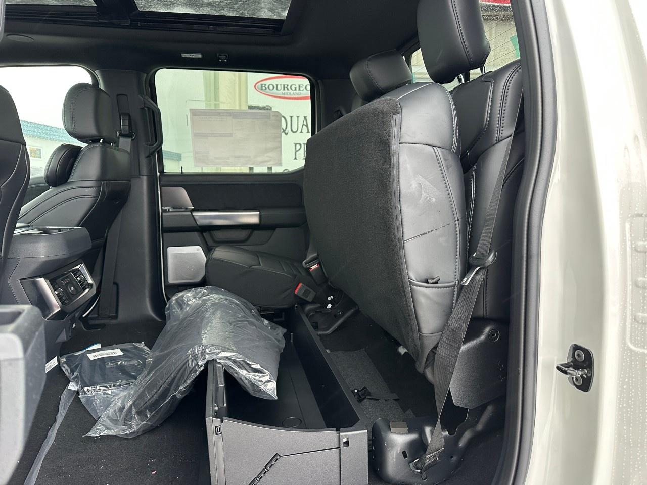 2026 Ford F-350 Super Duty SRW PLATINUM 4WD CREW CAB 6.75' BOX Photo