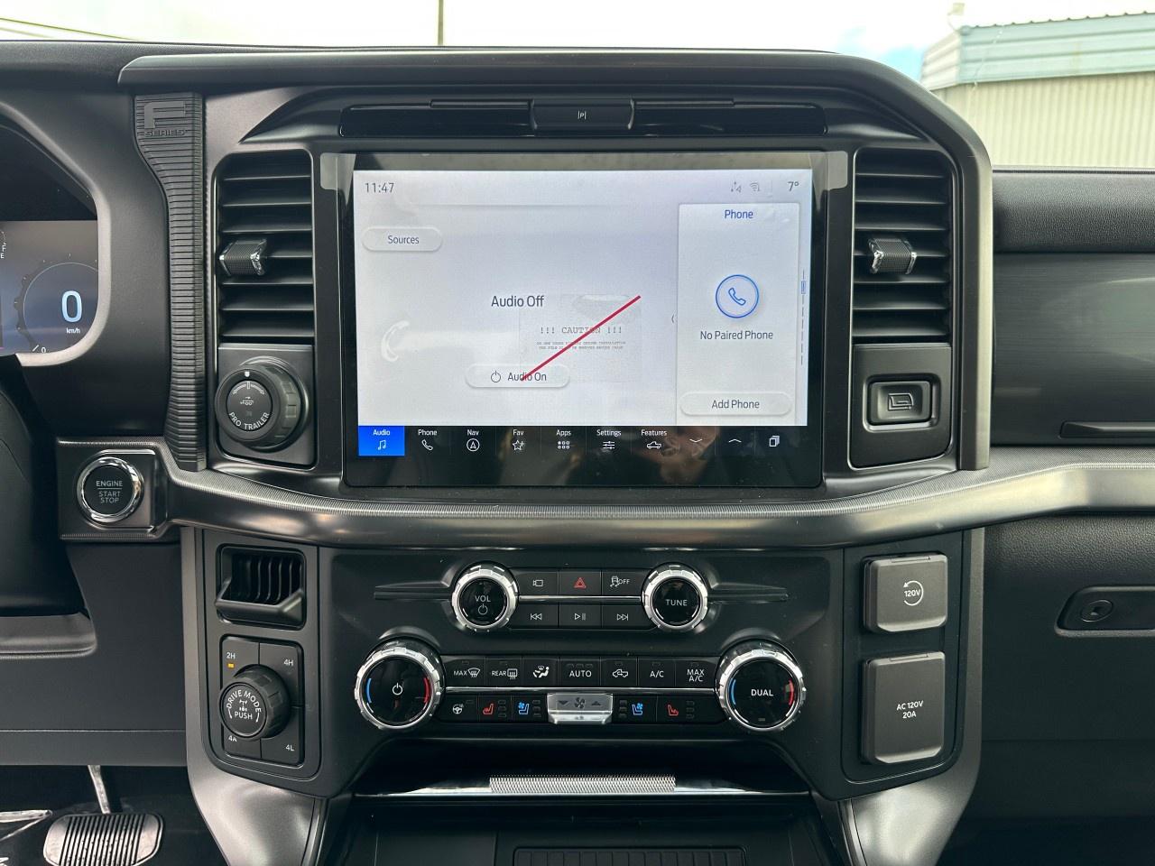 2025 Ford F-150 Lariat 4WD SuperCrew 5.5' Box Photo