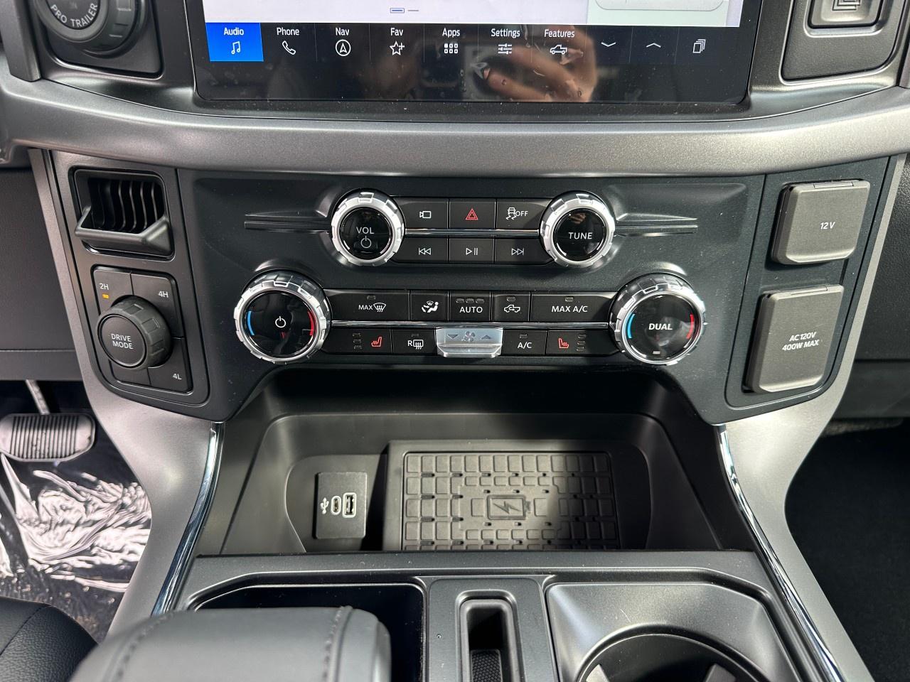 2025 Ford F-150 XLT 4WD SuperCrew 5.5' Box Photo