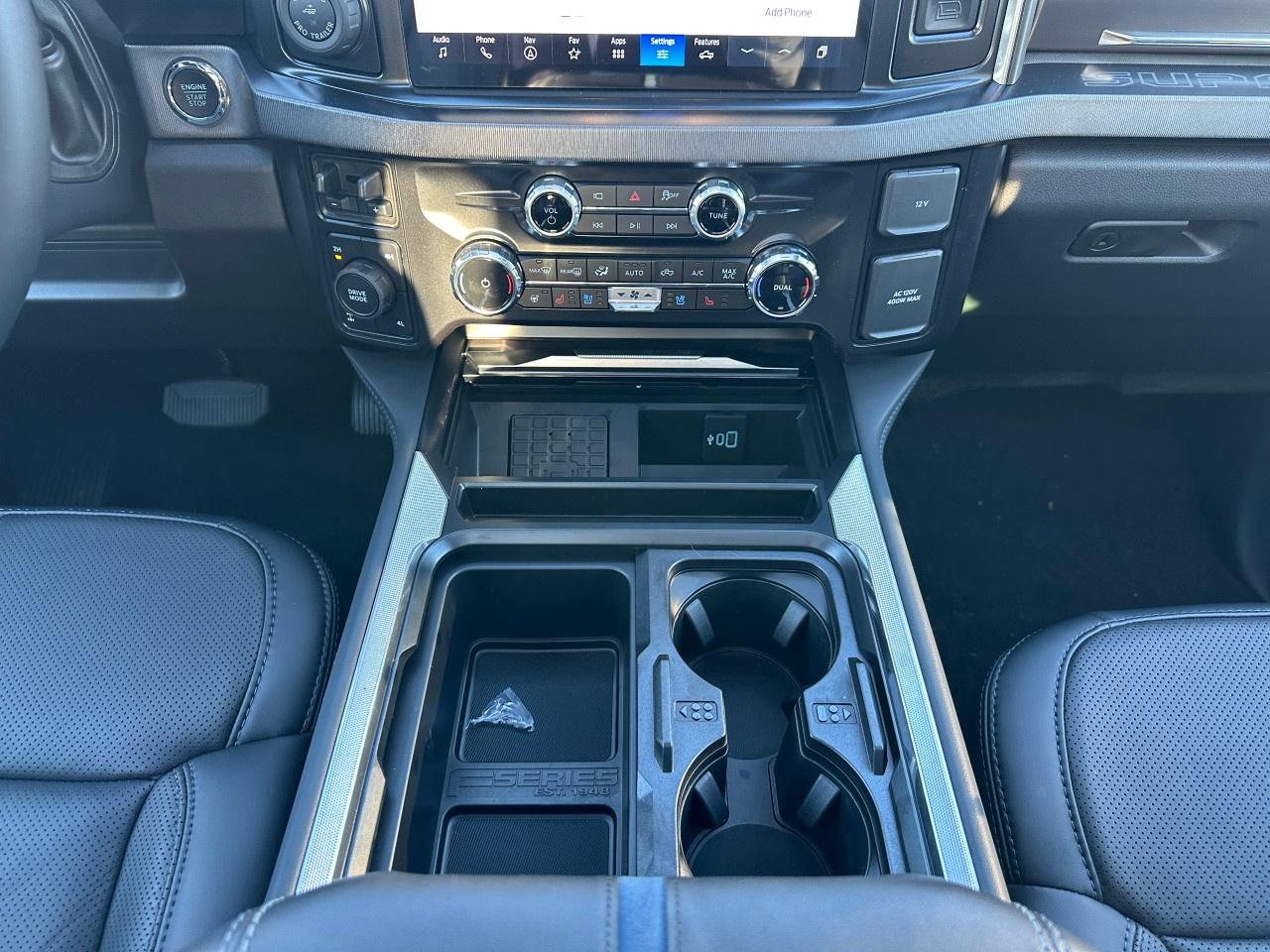 2026 Ford F-250 Super Duty SRW PLATINUM 4WD CREW CAB 6.75' BOX Photo