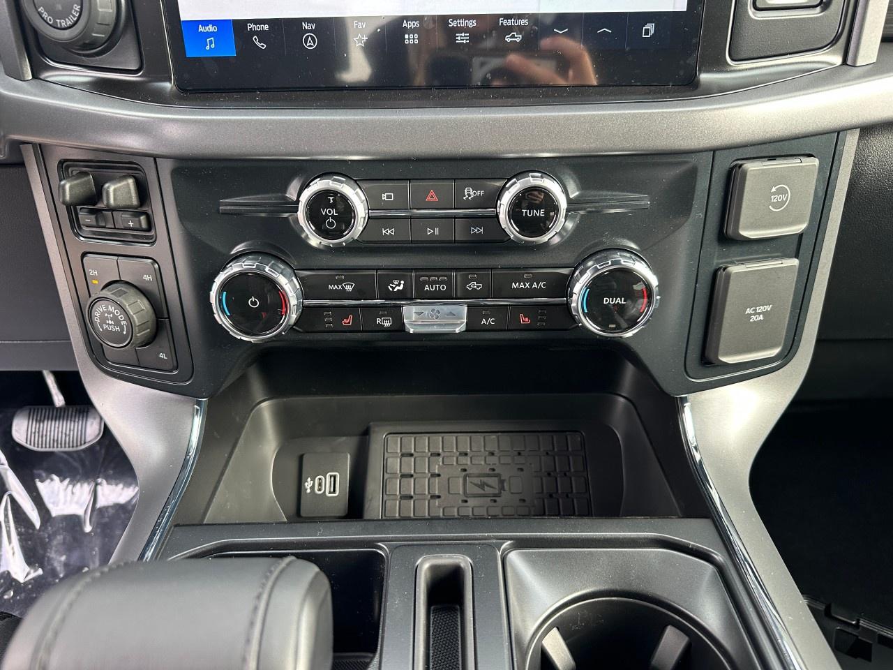 2025 Ford F-150 XLT 4WD SuperCrew 6.5' Box Photo