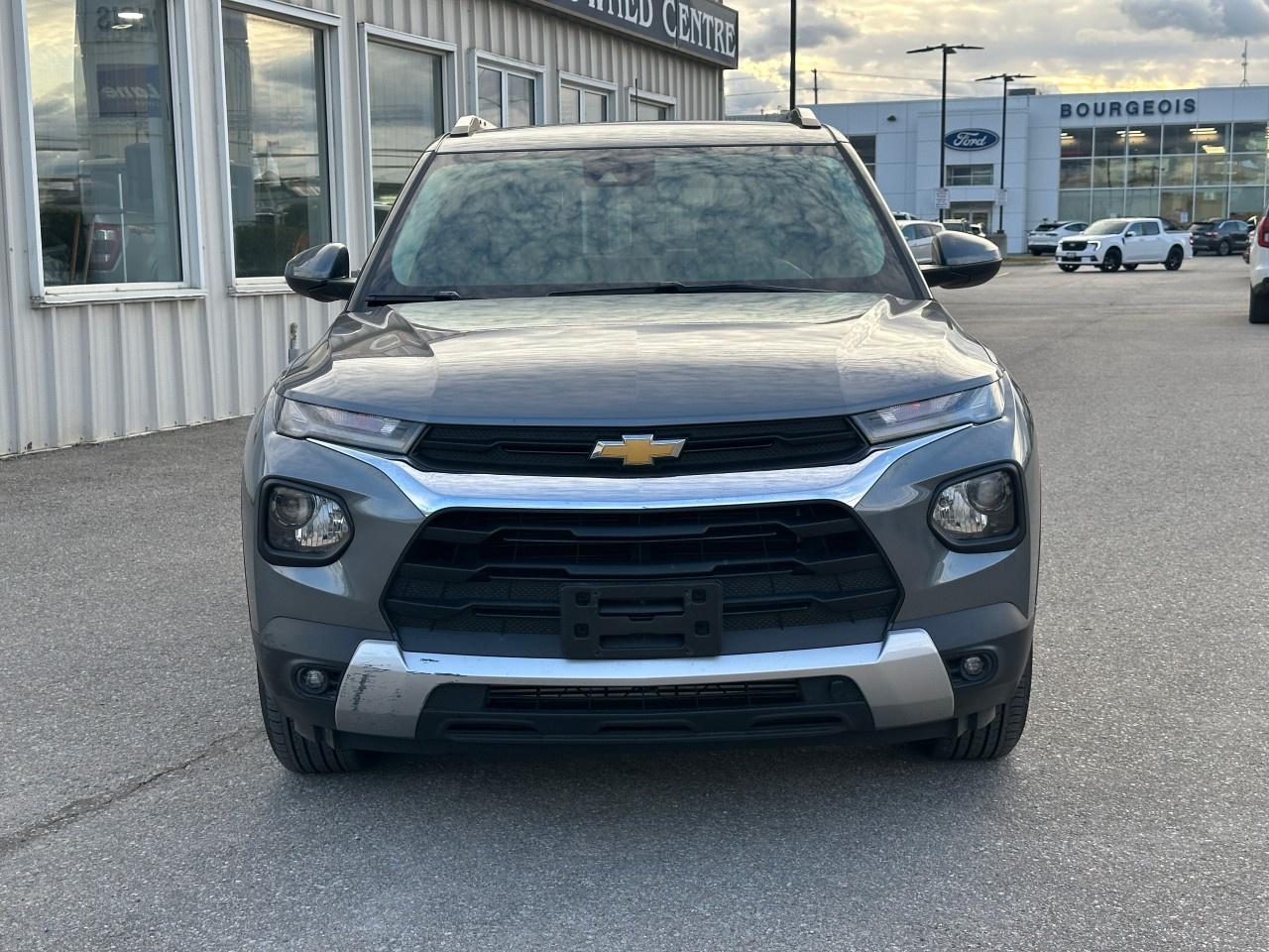 2021 Chevrolet TrailBlazer AWD 4dr LT Photo2