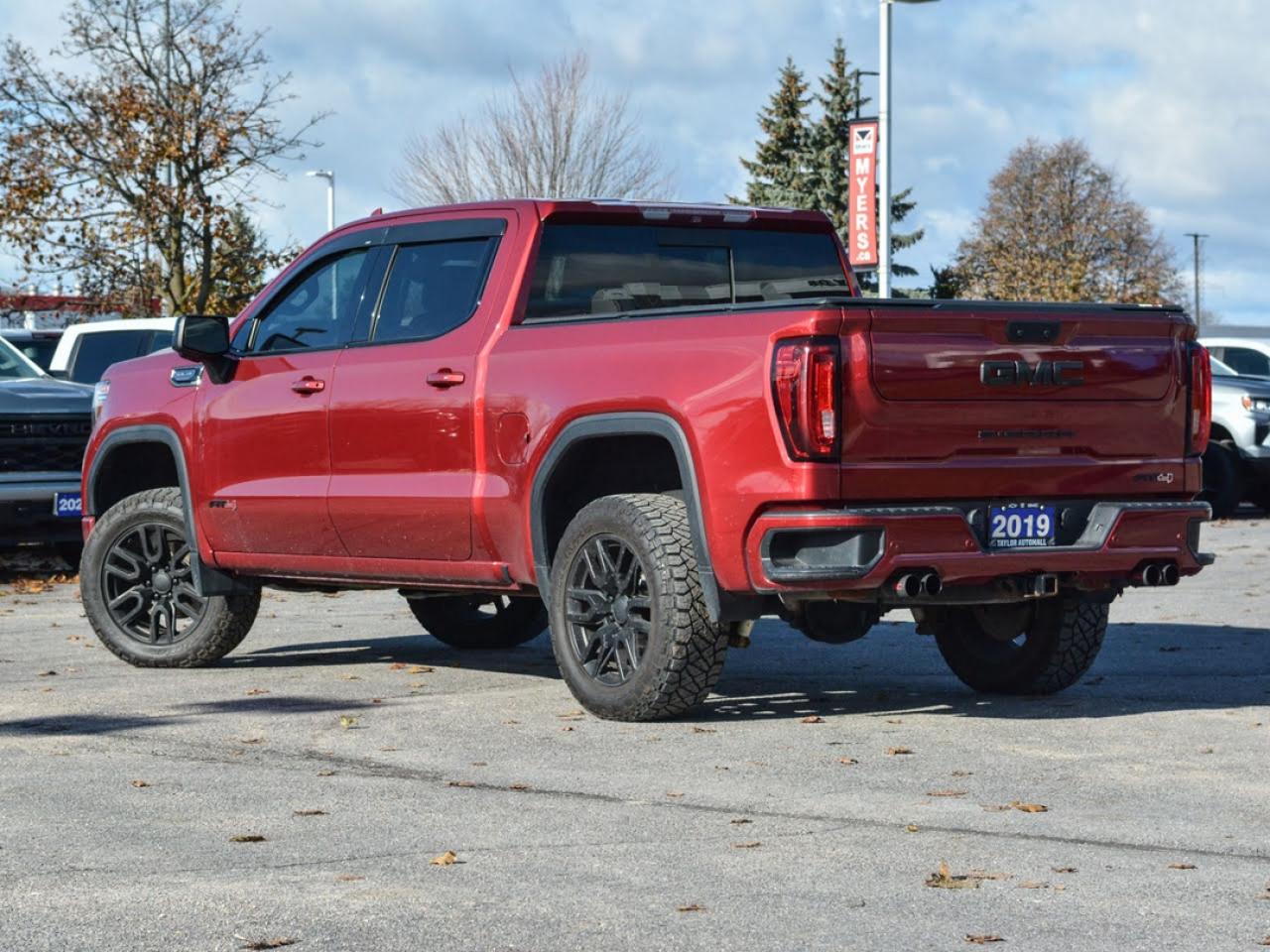 2019 GMC Sierra 1500 AT4 Photo3