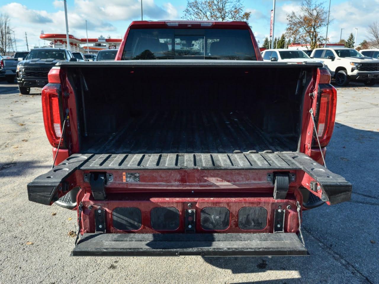 2019 GMC Sierra 1500 AT4 Photo
