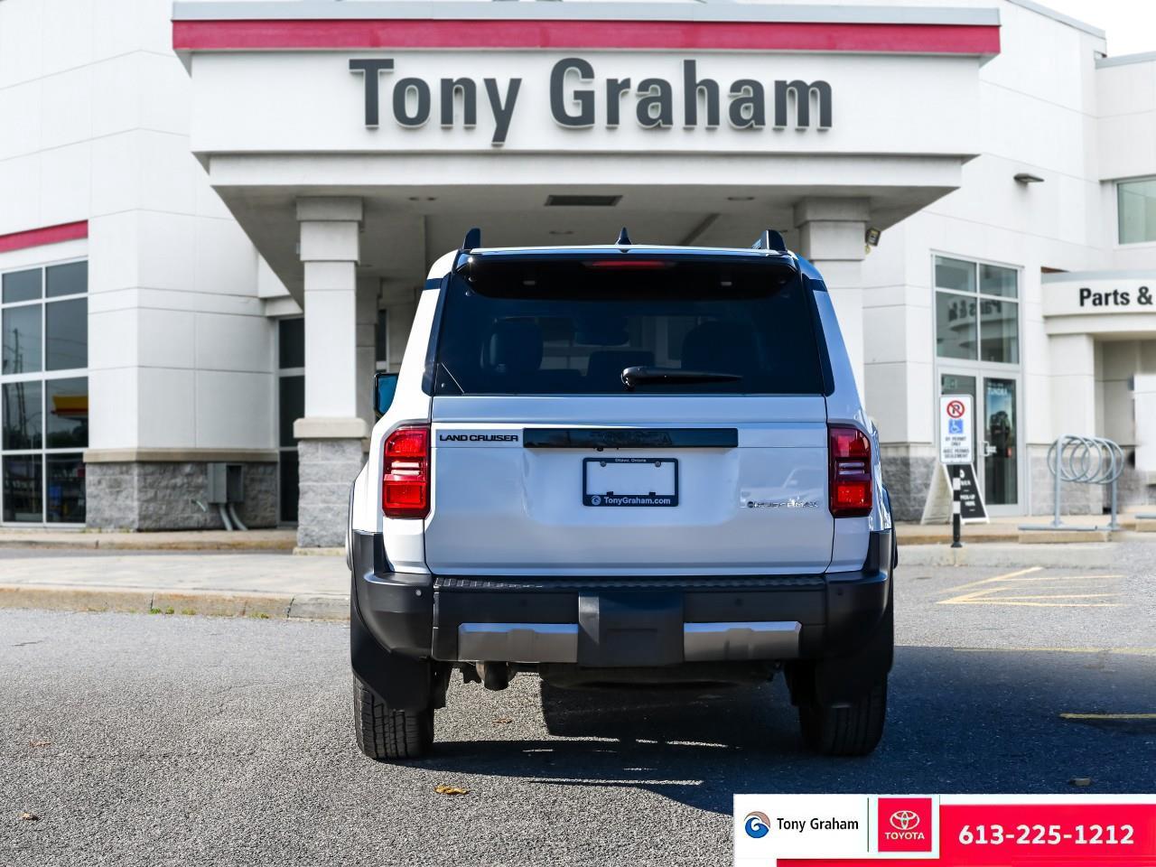 2024 Toyota Land Cruiser  Photo