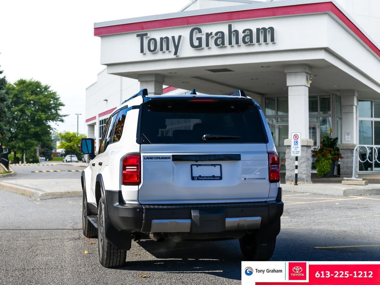 2024 Toyota Land Cruiser  Photo2