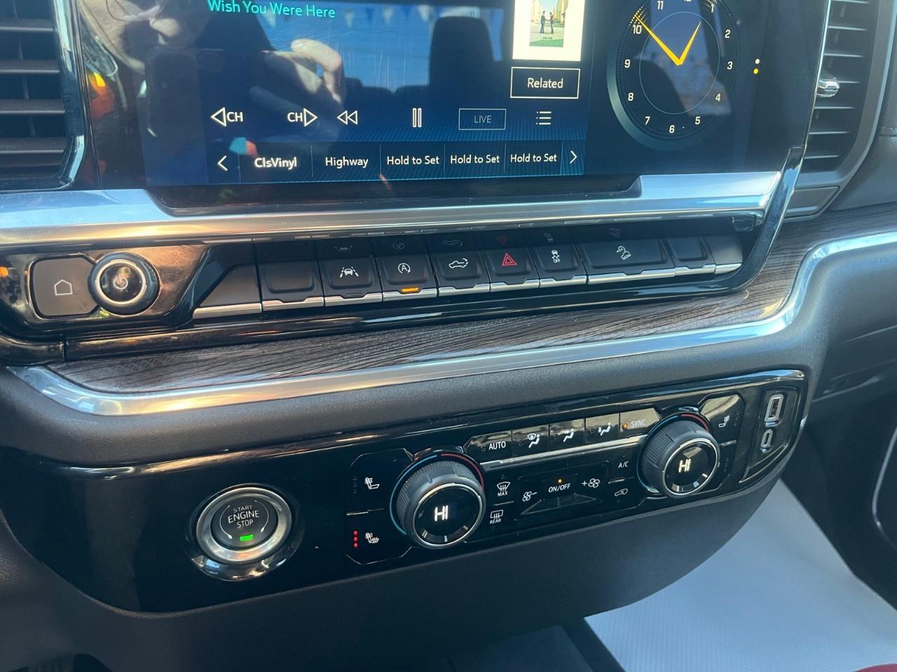 2024 Chevrolet Silverado 1500 Crew Cab Standard Box 4-Wheel Drive LT Trail Boss Photo