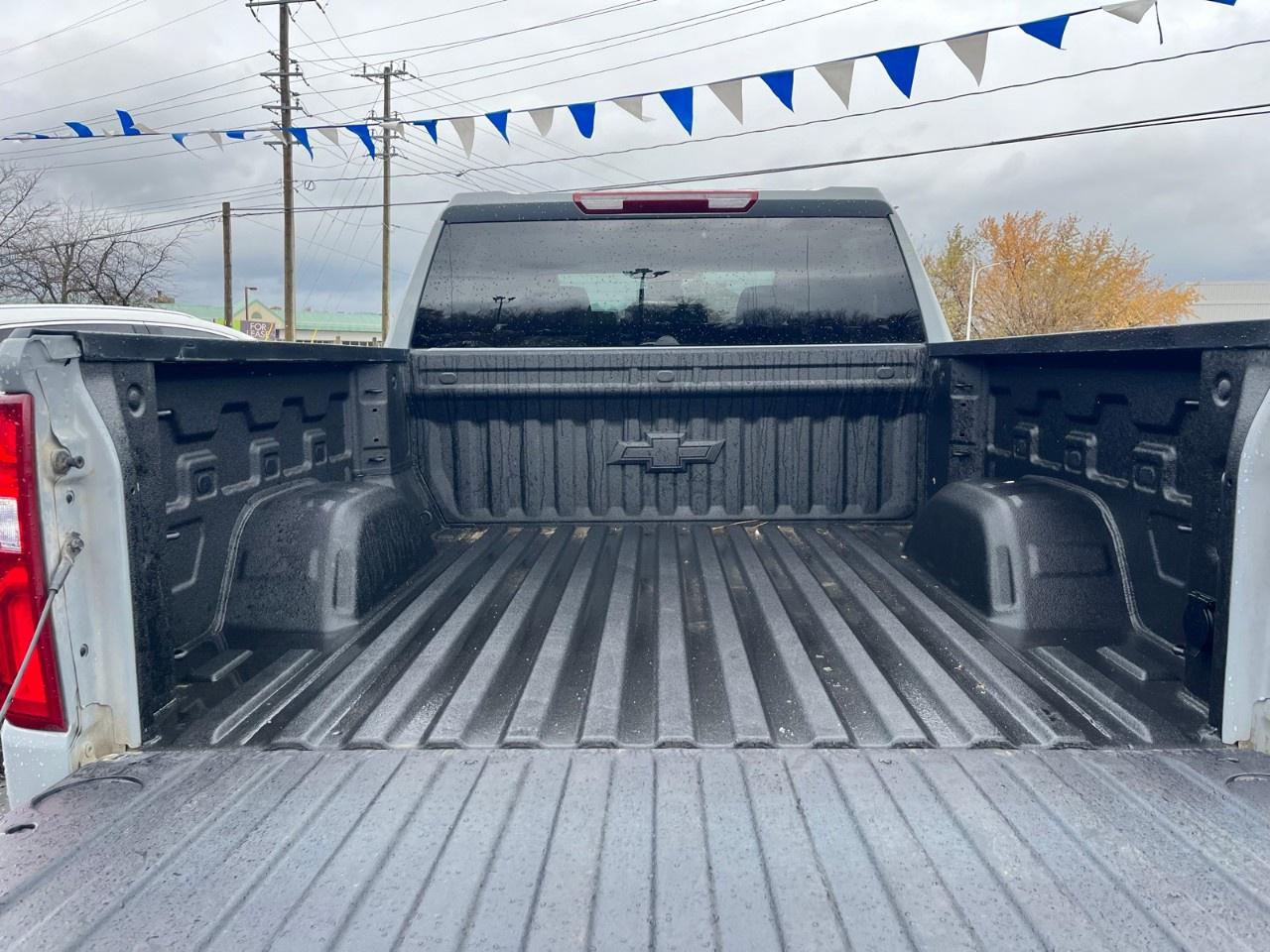 2024 Chevrolet Silverado 1500 Crew Cab Standard Box 4-Wheel Drive LT Trail Boss Photo