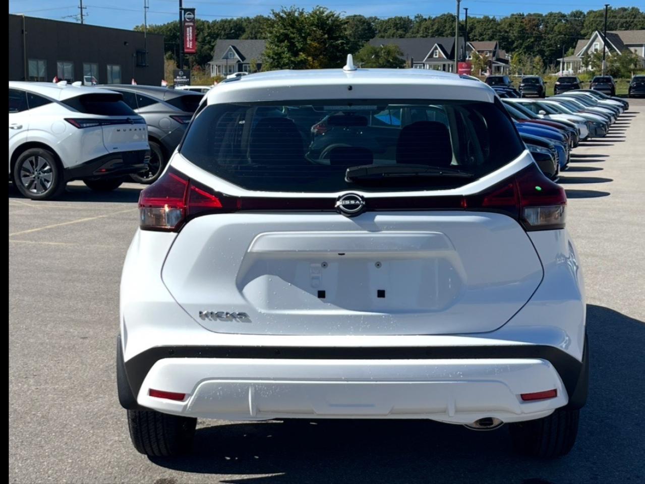 2025 Nissan Kicks Play S FWD Photo