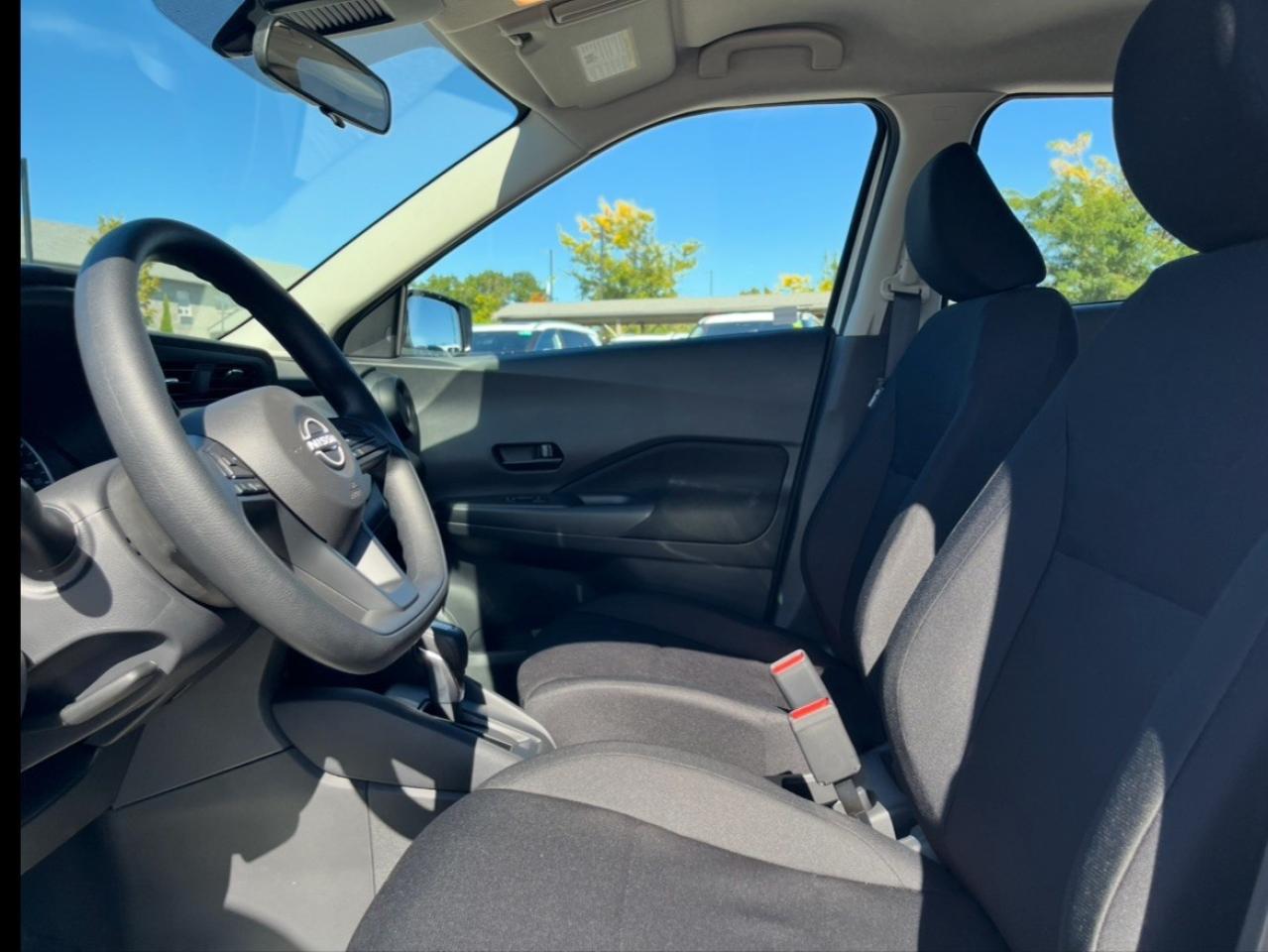 2025 Nissan Kicks Play S FWD Photo