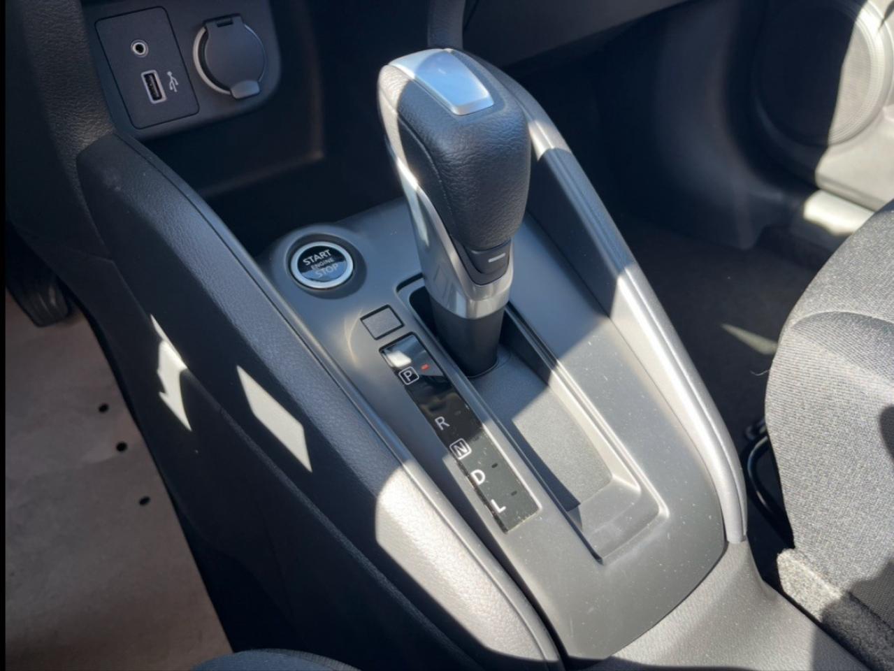 2025 Nissan Kicks Play S FWD Photo