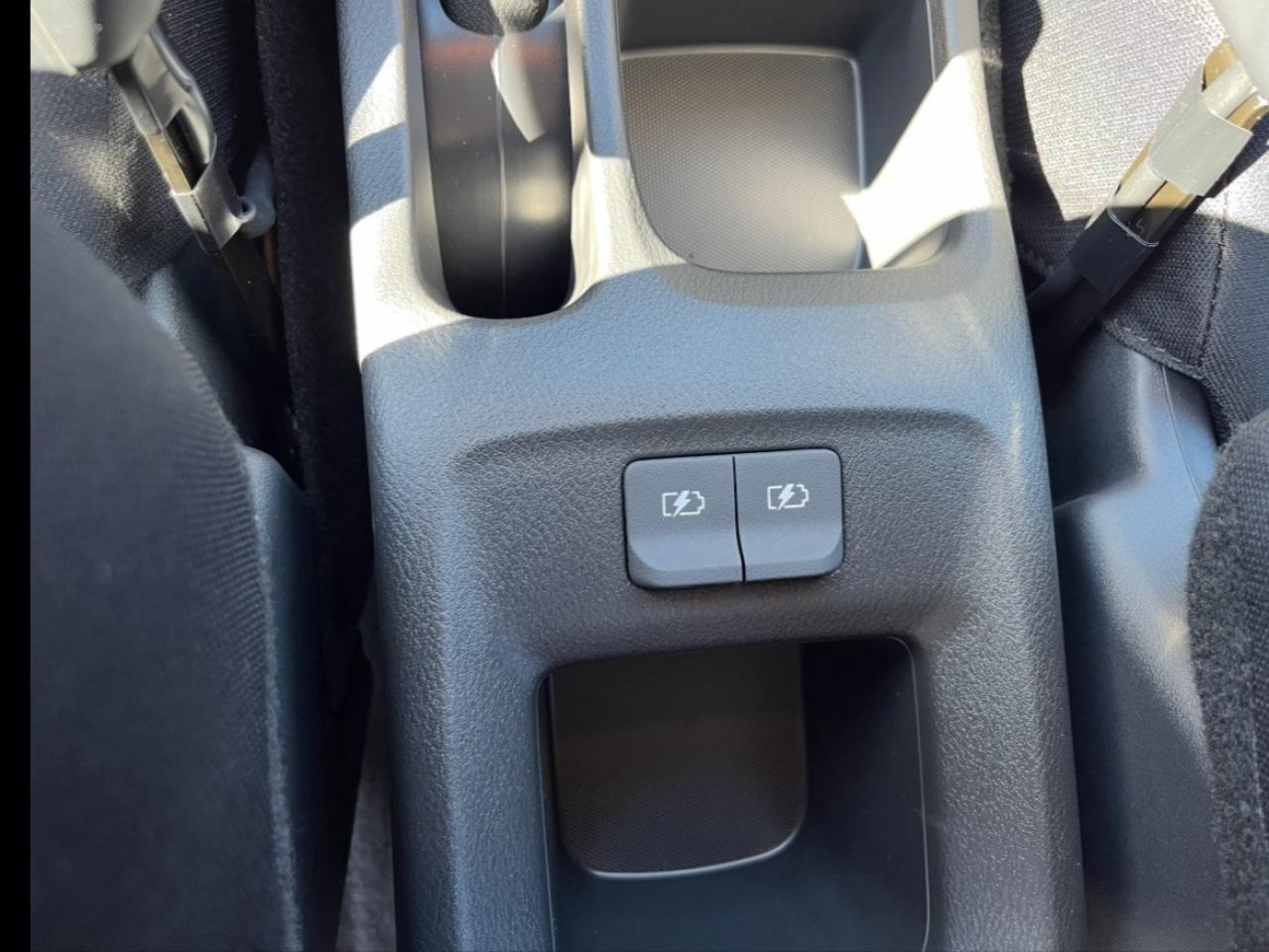 2025 Nissan Kicks Play S FWD Photo