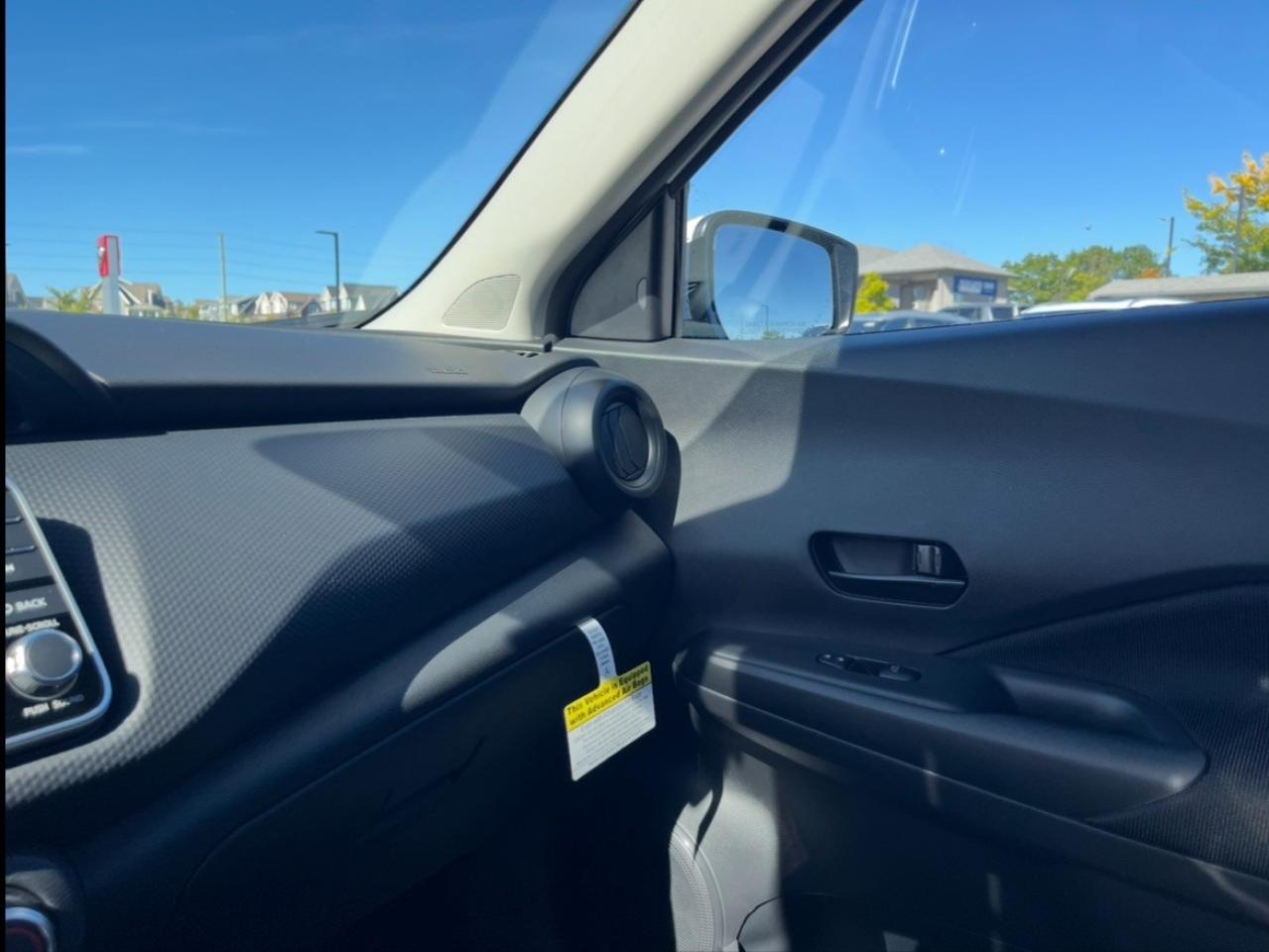 2025 Nissan Kicks Play S FWD Photo