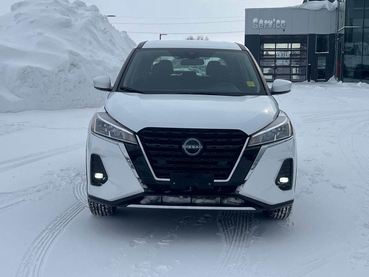 2025 Nissan Kicks Play S FWD Photo