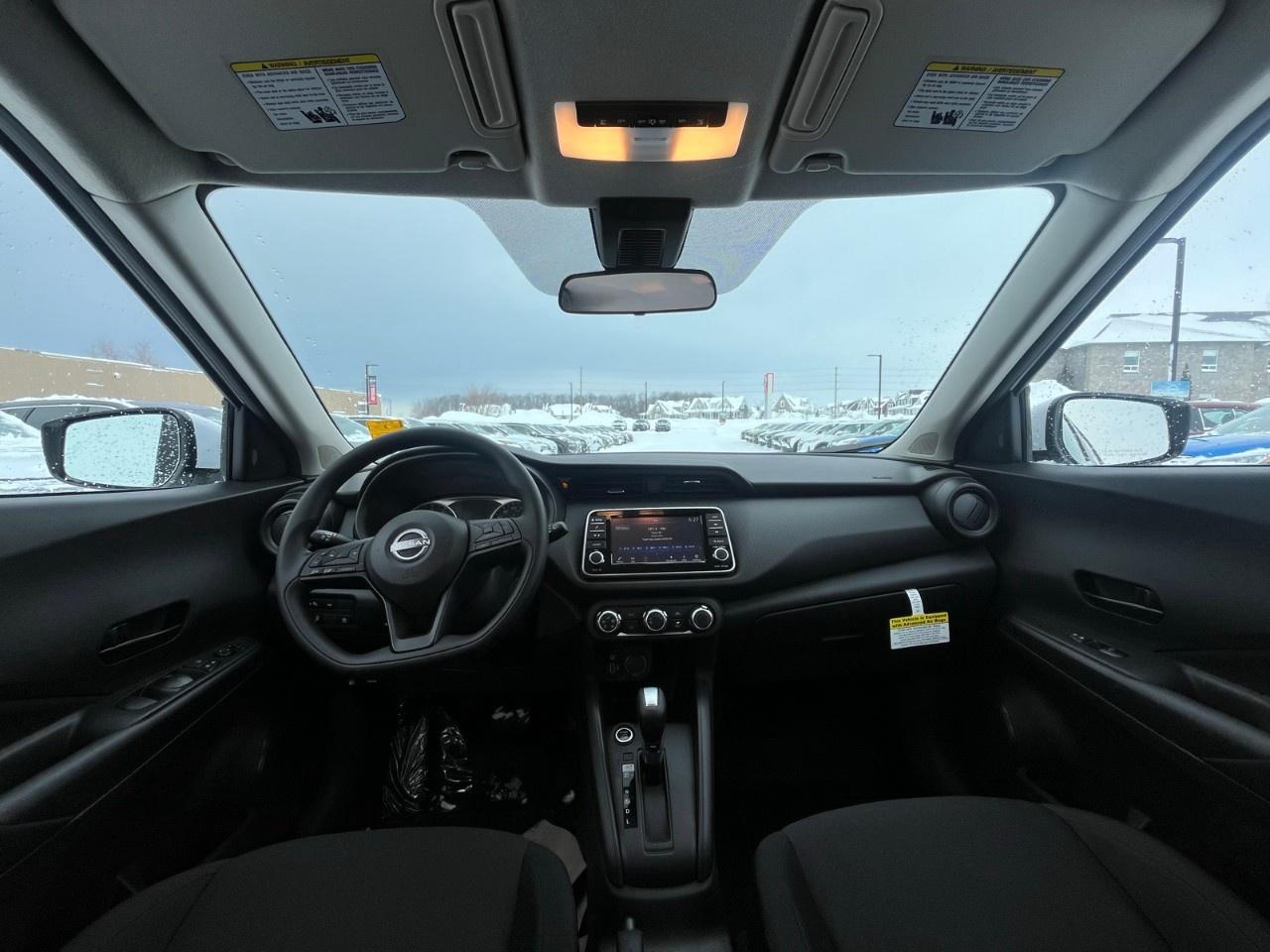 2025 Nissan Kicks Play S FWD Photo