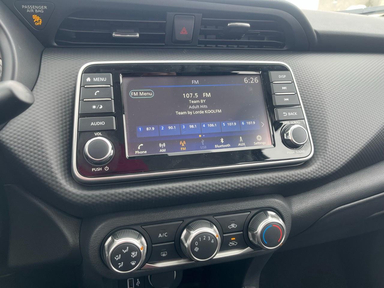 2025 Nissan Kicks Play S FWD Photo