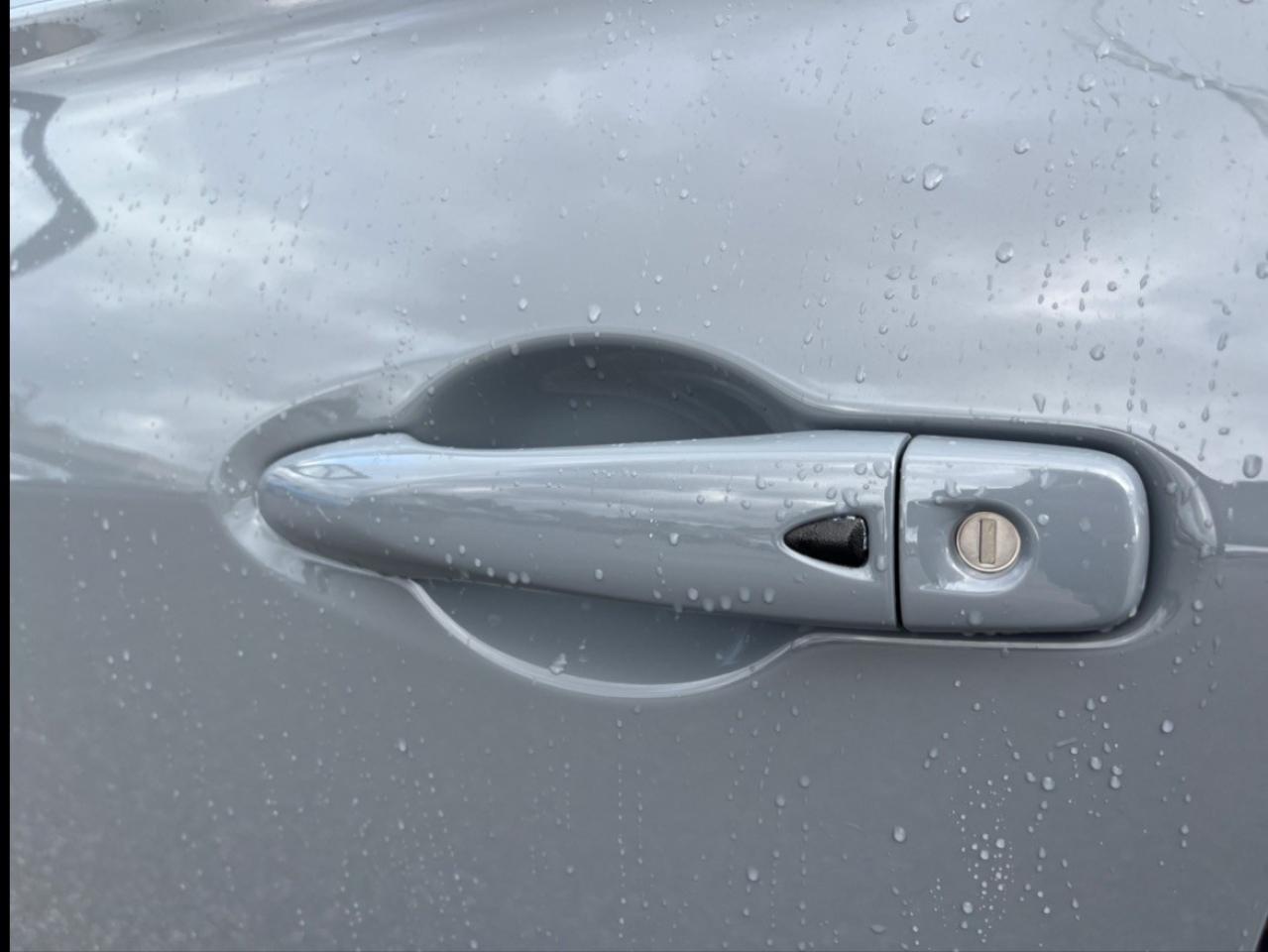 2025 Nissan Kicks Play SV FWD Photo3