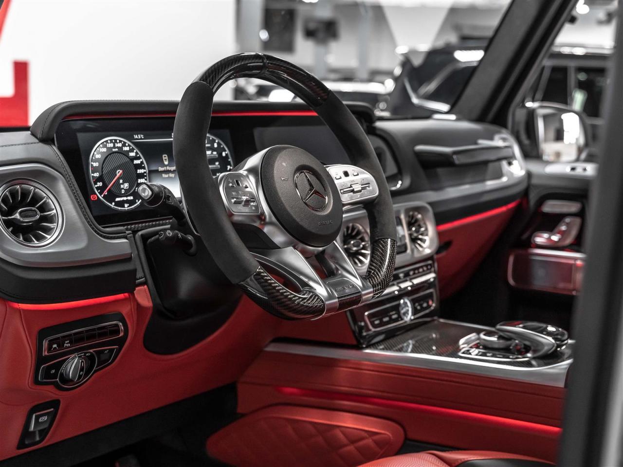 2019 Mercedes-Benz G63 AMG AMG G 63|CARBON INT|NIGHT PKG|BULL BAR|MASSAGE|360CAM|LOADED Photo4