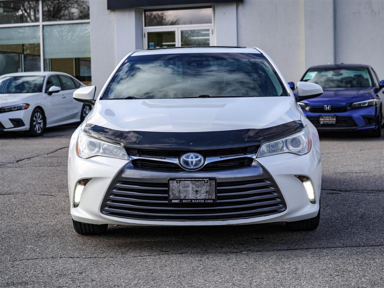 2017 Toyota Camry HYBRID XLE | HYBRID | LEATHER | NAV | NO ACCIDENTS Photo2
