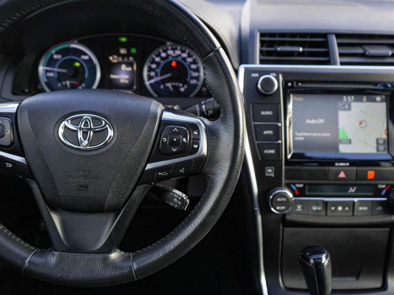 2017 Toyota Camry HYBRID XLE | HYBRID | LEATHER | NAV | NO ACCIDENTS Photo