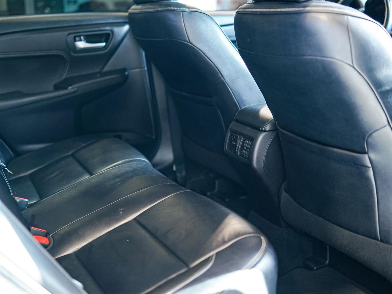 2017 Toyota Camry HYBRID XLE | HYBRID | LEATHER | NAV | NO ACCIDENTS Photo