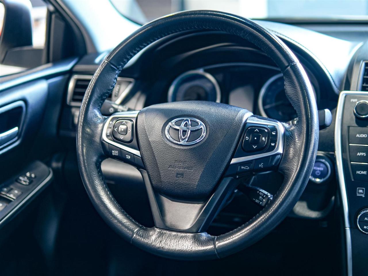 2017 Toyota Camry HYBRID XLE | HYBRID | LEATHER | NAV | NO ACCIDENTS Photo